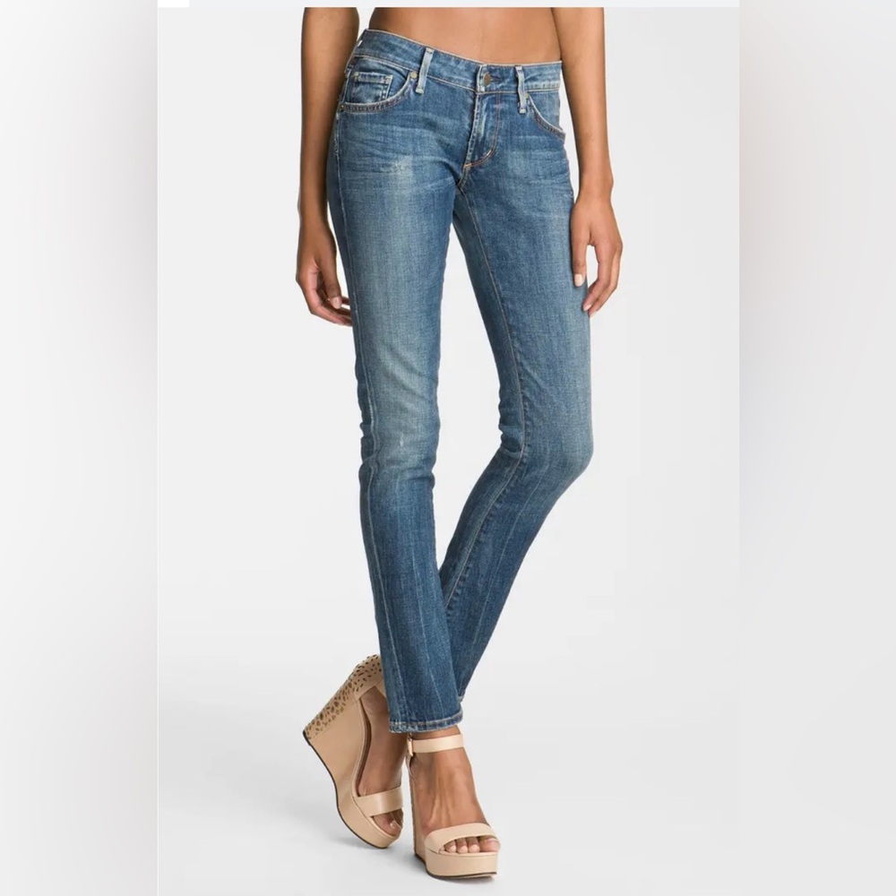 CITIZENS of HUMANITY. Racer Low rise skinny. Size.25